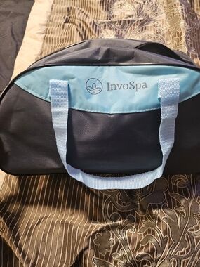 InvoSpa Shiatsu Massager w/ Black & Light Blue Travel Tote